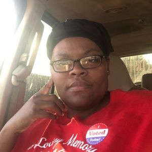 Meet your Posher, Alesha